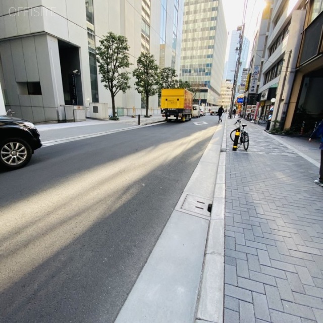 橋ビルⅡ ビル前面道路