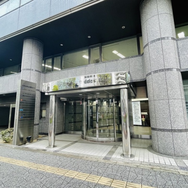 太陽生命仙台駅北ビル　オフィスビル出入口