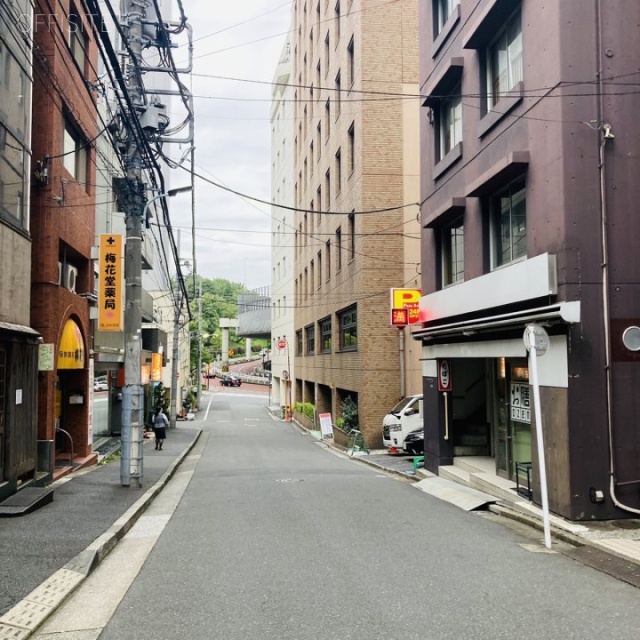 大原ビル 前面道路