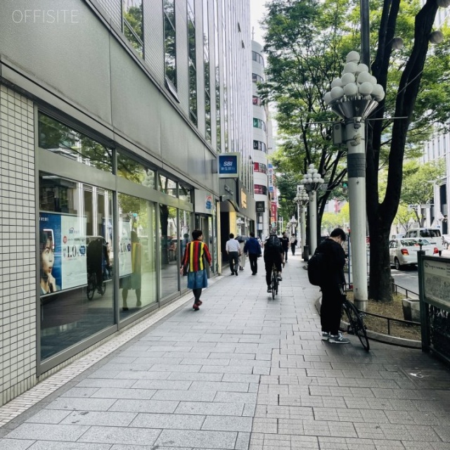 広小路本町ビルディング 前面歩道