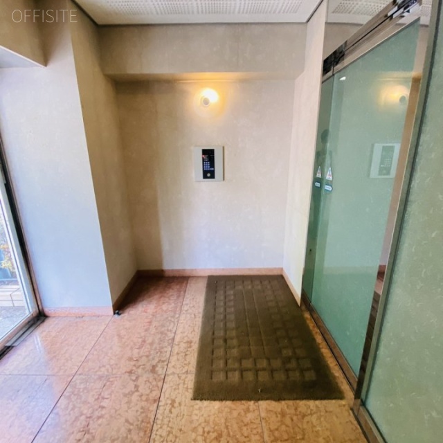 ヴィラ西麻布　エントランス