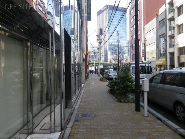 野村第3ビル ビル前面道路