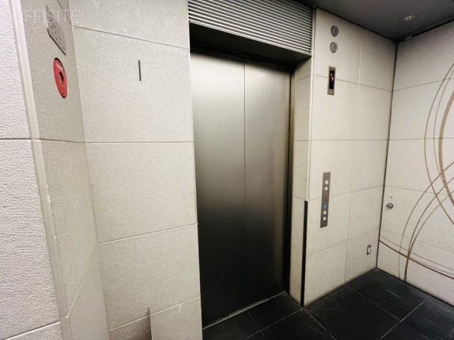 ラ・ポルト青山 エントランス