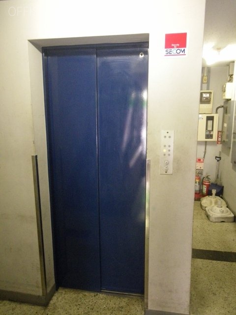 白銀会館ビル エレベーター