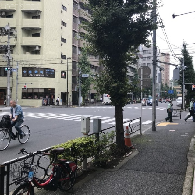 本郷大関ビル ビル前面道路