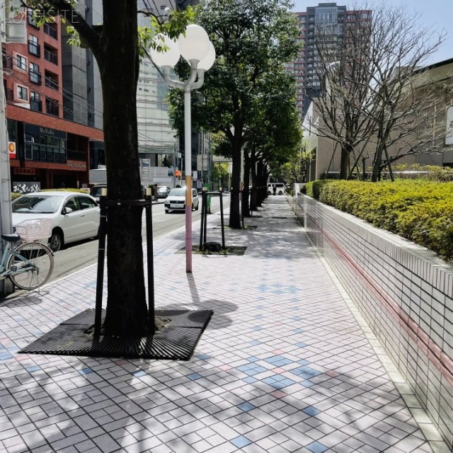 仙台セントラルビル 前面歩道