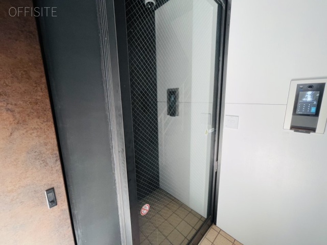 Sobe.Japan.BLD オフィスビル出入口