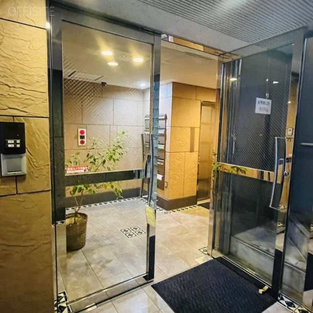 彩風館 エントランス