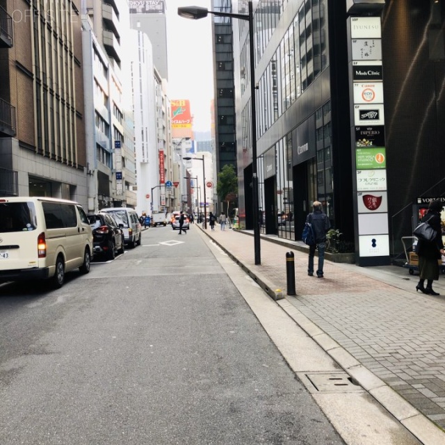 VORT銀座maxim ビル前面道路