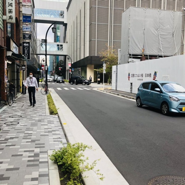 島崎ビル ビル前面道路
