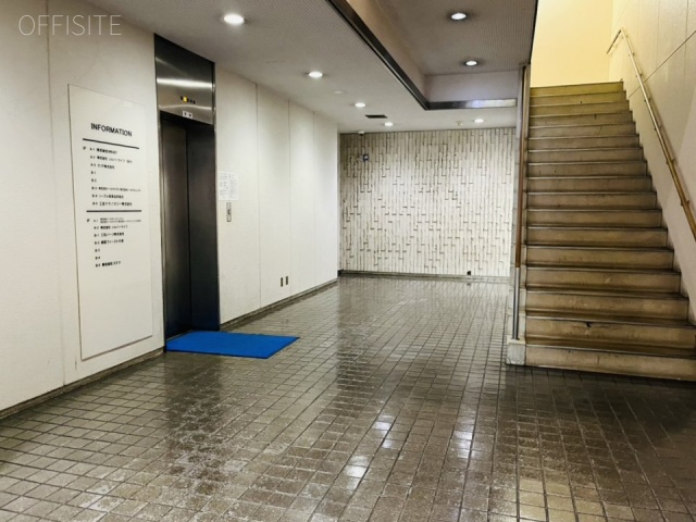 ハイネスロフティー　エントランス