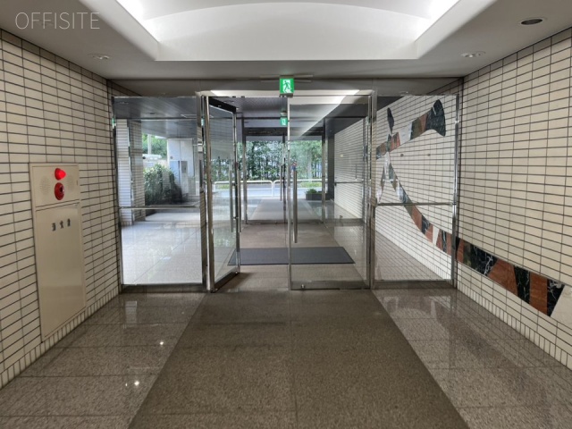 OSビル エントランス