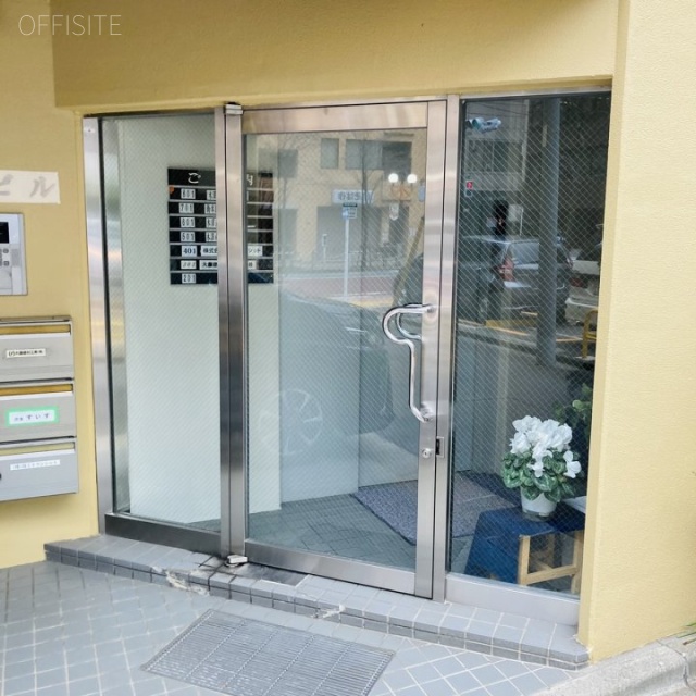 木澤ビル エントランス