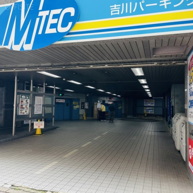 WEST NAGOYA 56ビル 駐車場