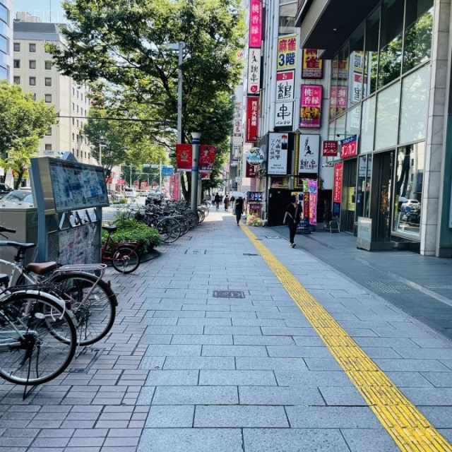 KDX名古屋栄ビル 前面歩道