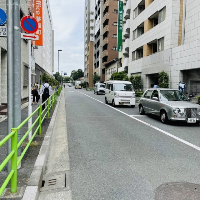 東京ダイヤビル4号館 ビル前面道路