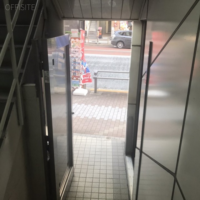 五反田丸江ビル エントランス
