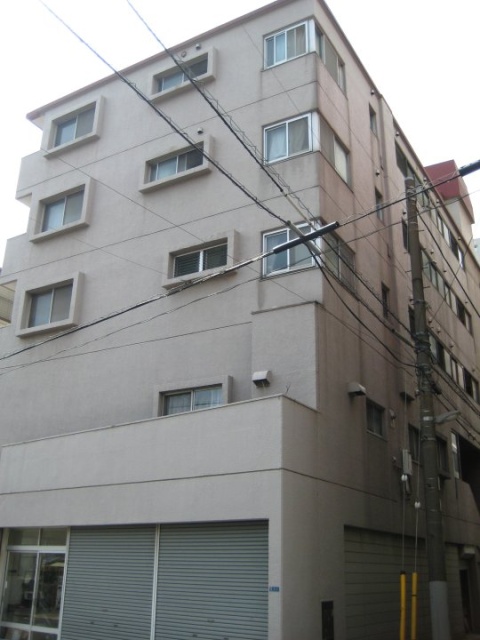 遠万ビル　外観