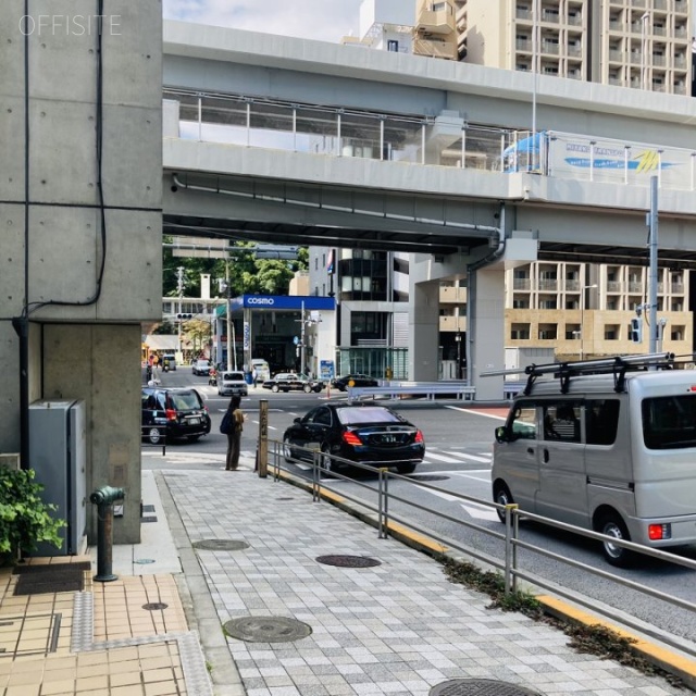 コープ野村六本木Ⅰ ビル前面道路