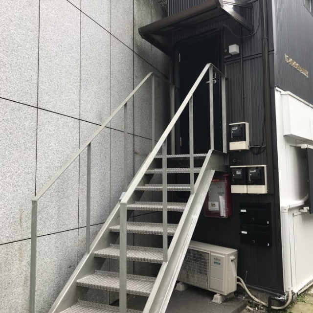 TS代々木アネックス エントランス