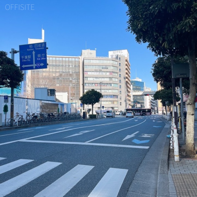 第1山崎ビル 前面道路