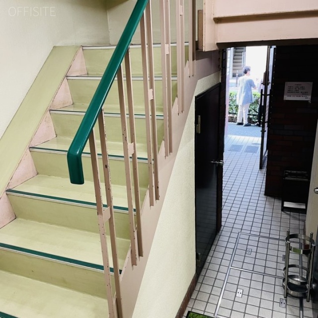 山の手ビル エントランス