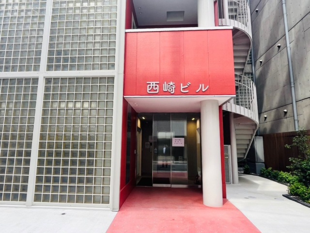 西崎ビル　エントランス