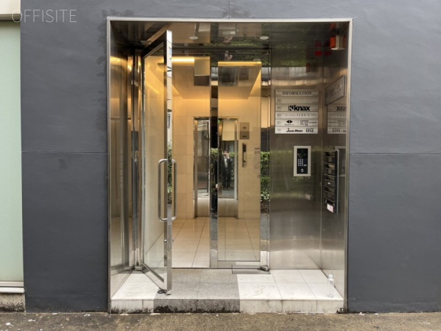 鈴円代官山ビル　エントランス