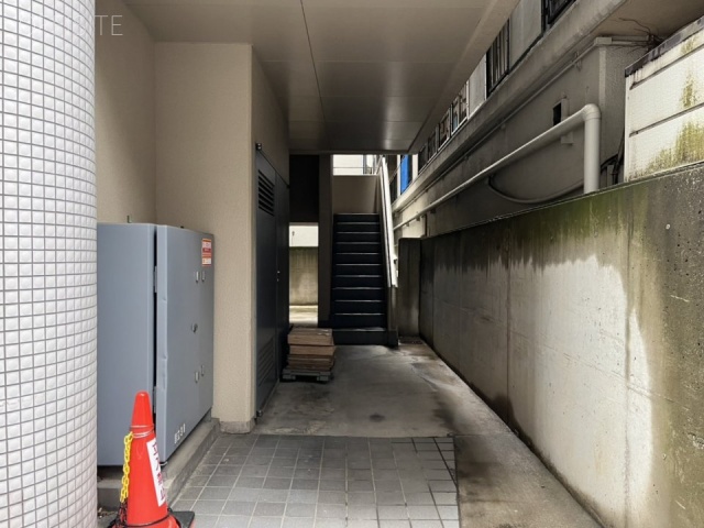 宗谷関口ビル　エントランス