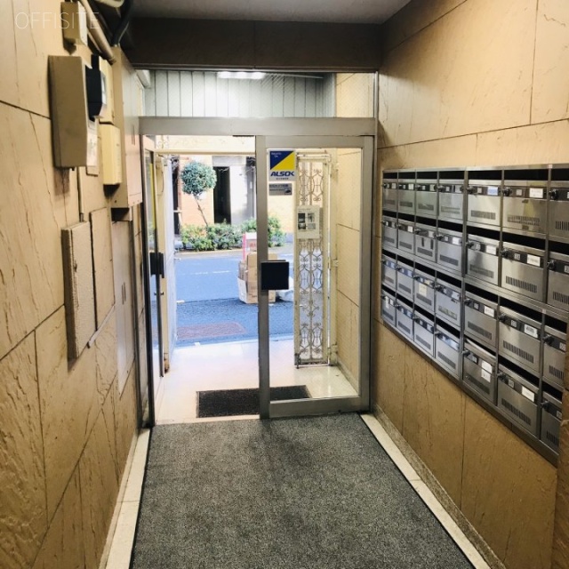第一早川屋ビル エントランス