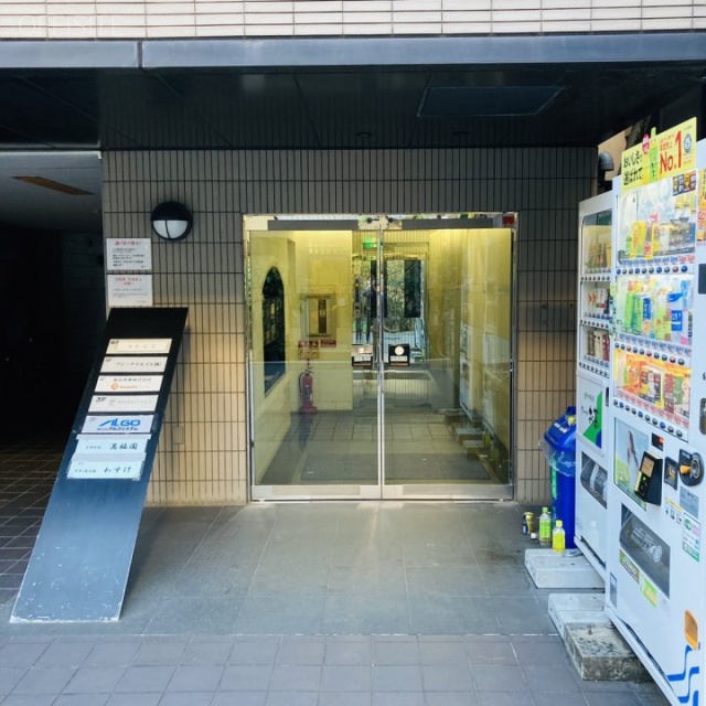 ICM中央ビル オフィスビル出入口