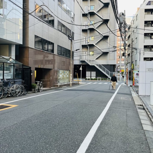 モデューロ浜松町 前面道路