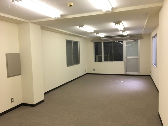 アルプスビル　室内