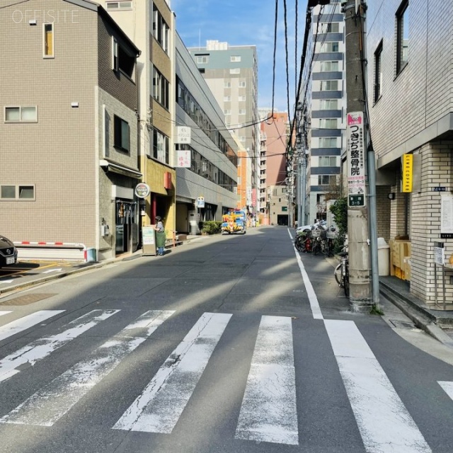 北村ビル ビル前面道路