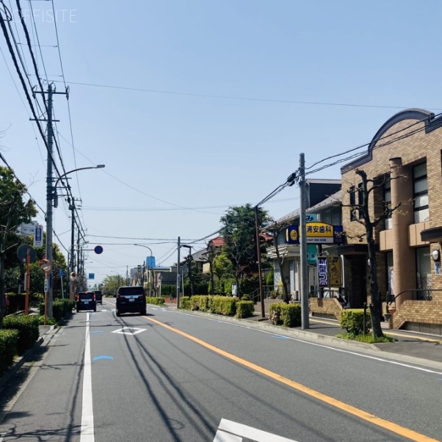 山宝ビル 前面道路