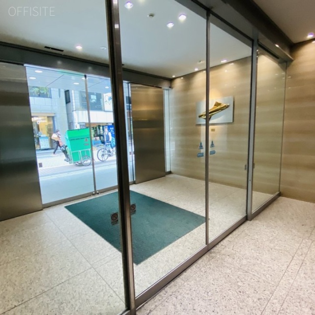 銀座清水ビル エントランス