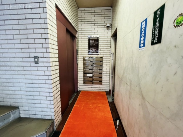 会計ビル エントランス