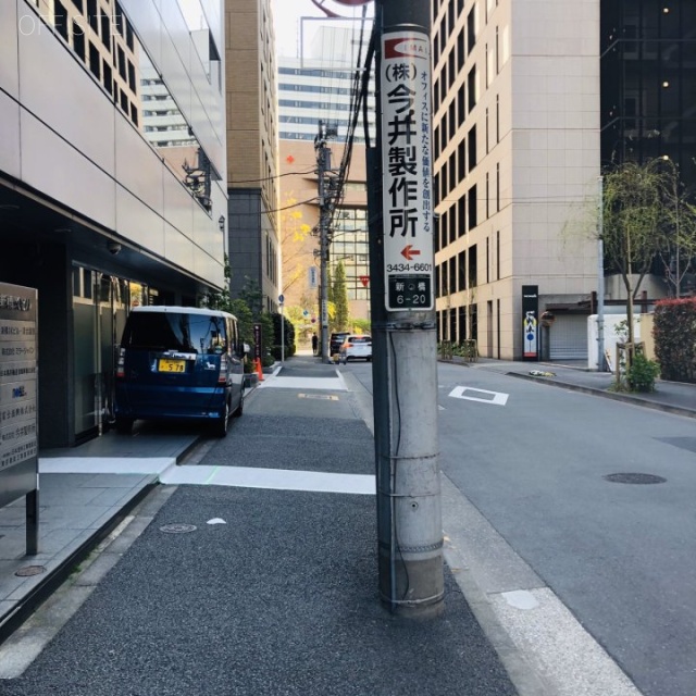 高木ビル ビル前面道路