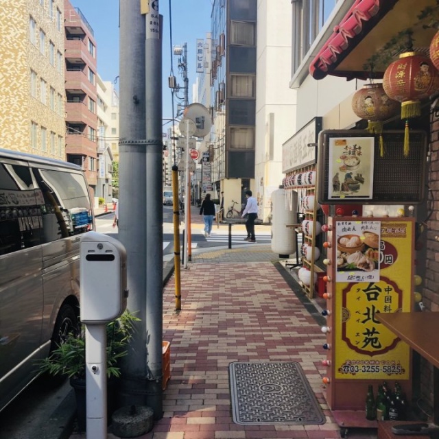 林東京第一ビル ビル前面道路