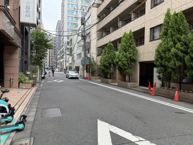 日本橋NYビル　前面道路