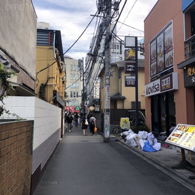 第3サタケビル ビル前面道路
