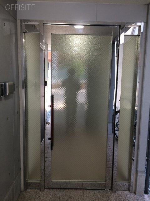 神宮前ローカスビル 画像