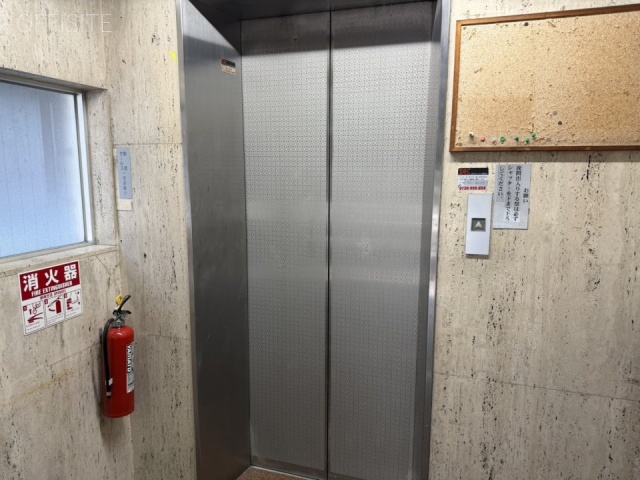 朝陽ビル　エントランス