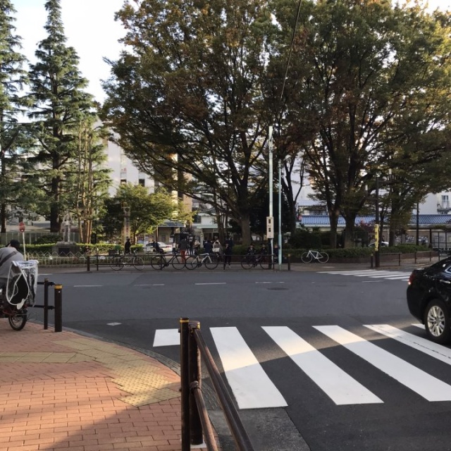 梅屋ビル ビル前面道路