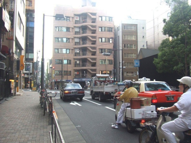 竹岡ビル ビル周辺道路