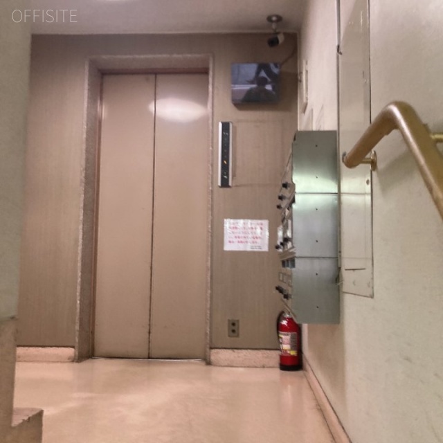ぜん屋ビル エントランス