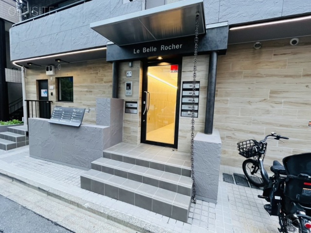 ラ・ベルロシェ　エントランス