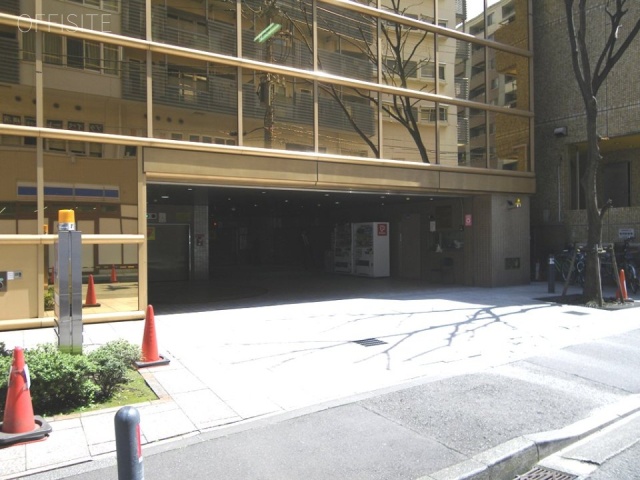 大和地所ビル 駐車場