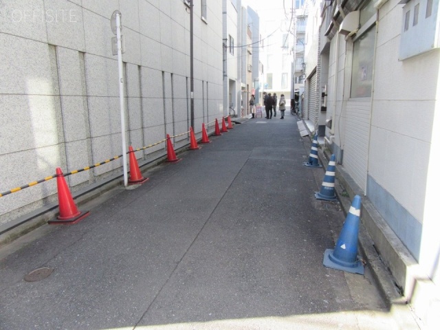 淡路町ビル ビル周辺道路