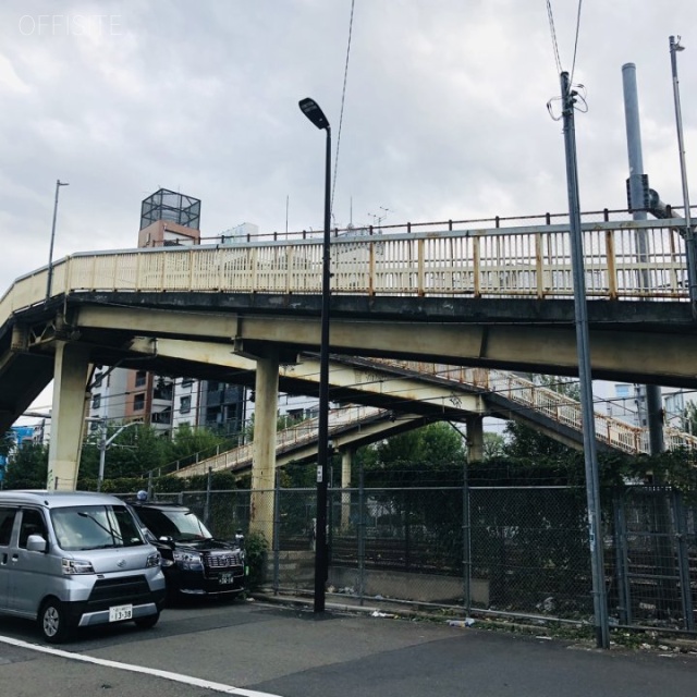 ユーキトレーディングビル ビル前面道路